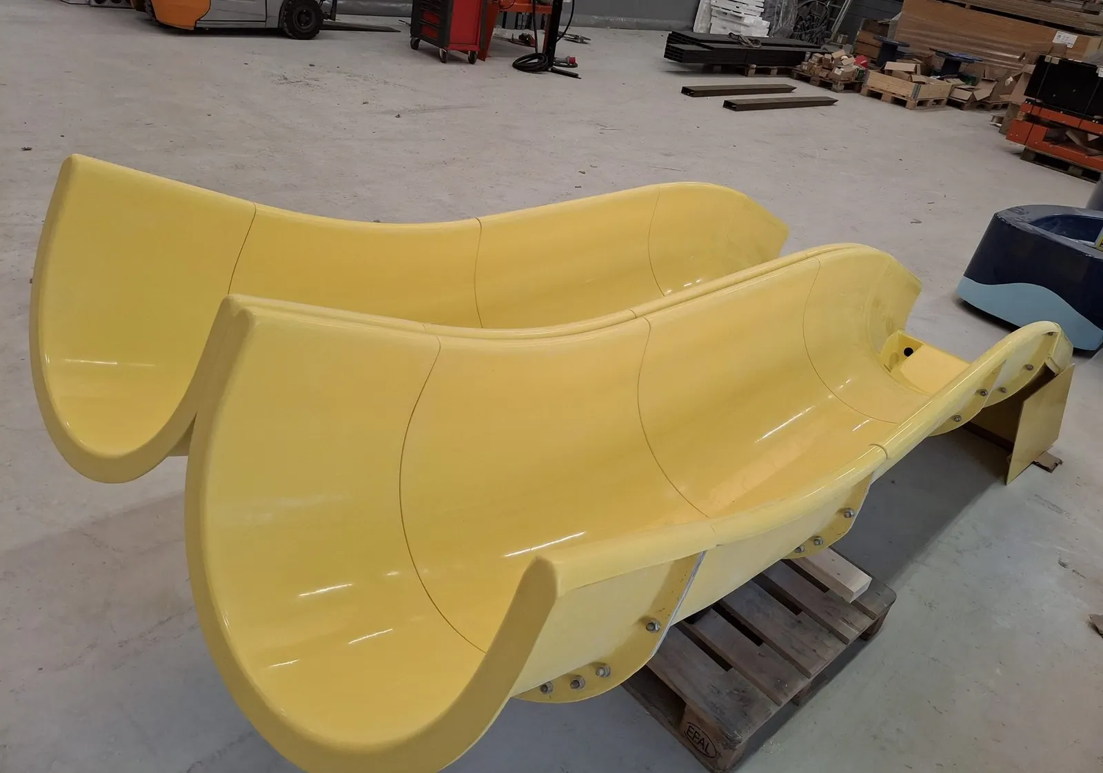Glijbaandelen in onze productiehal in Oudewater