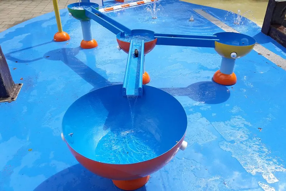 Interactief waterspel watertafel van Pooljoy
